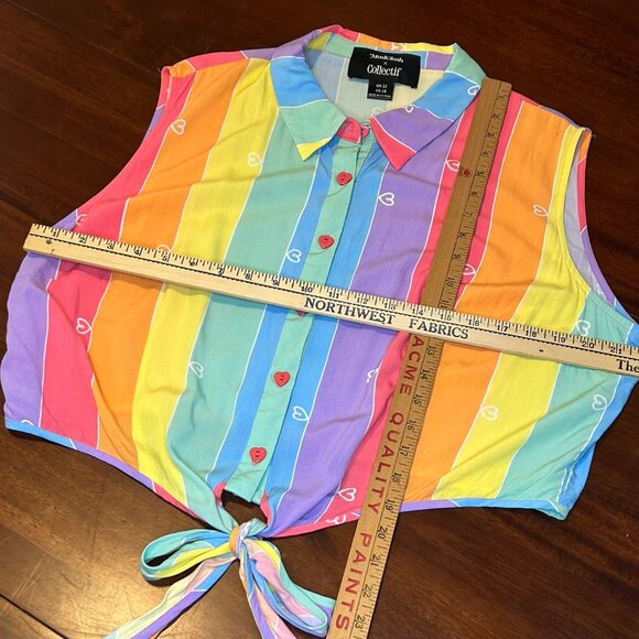 ModCloth x Collectif Rainbow Heart Cropped Tie Front Blouse Size UK 22 US 18 A6 - Picture 4 of 4